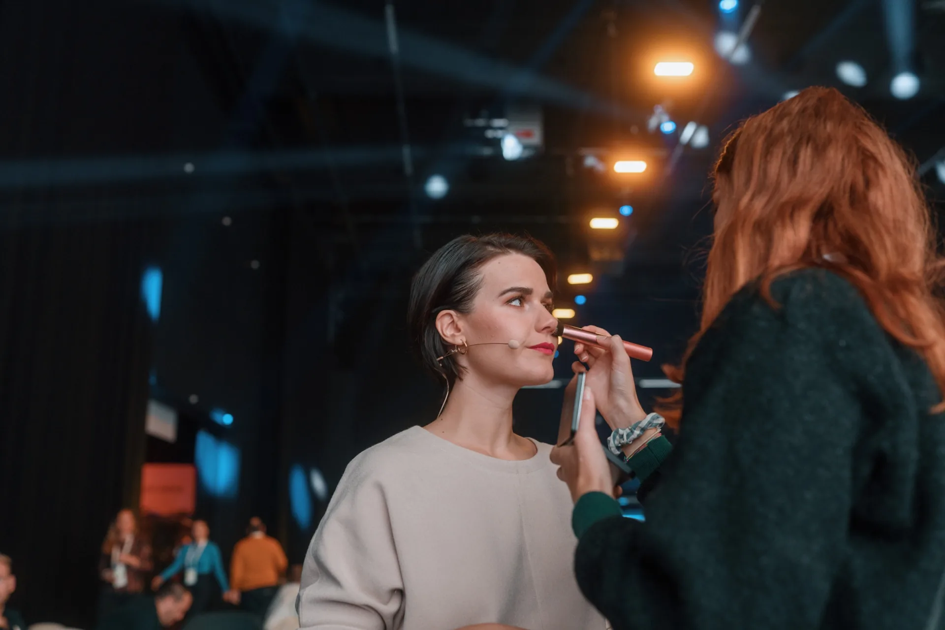 Yara Hoffmann moderiert das H.U.G Event von Personio